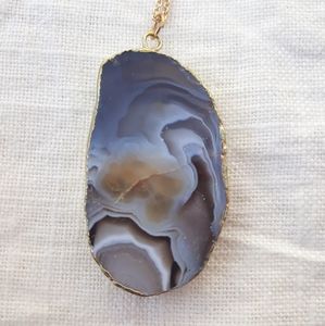 Banana republic geode slice pendant